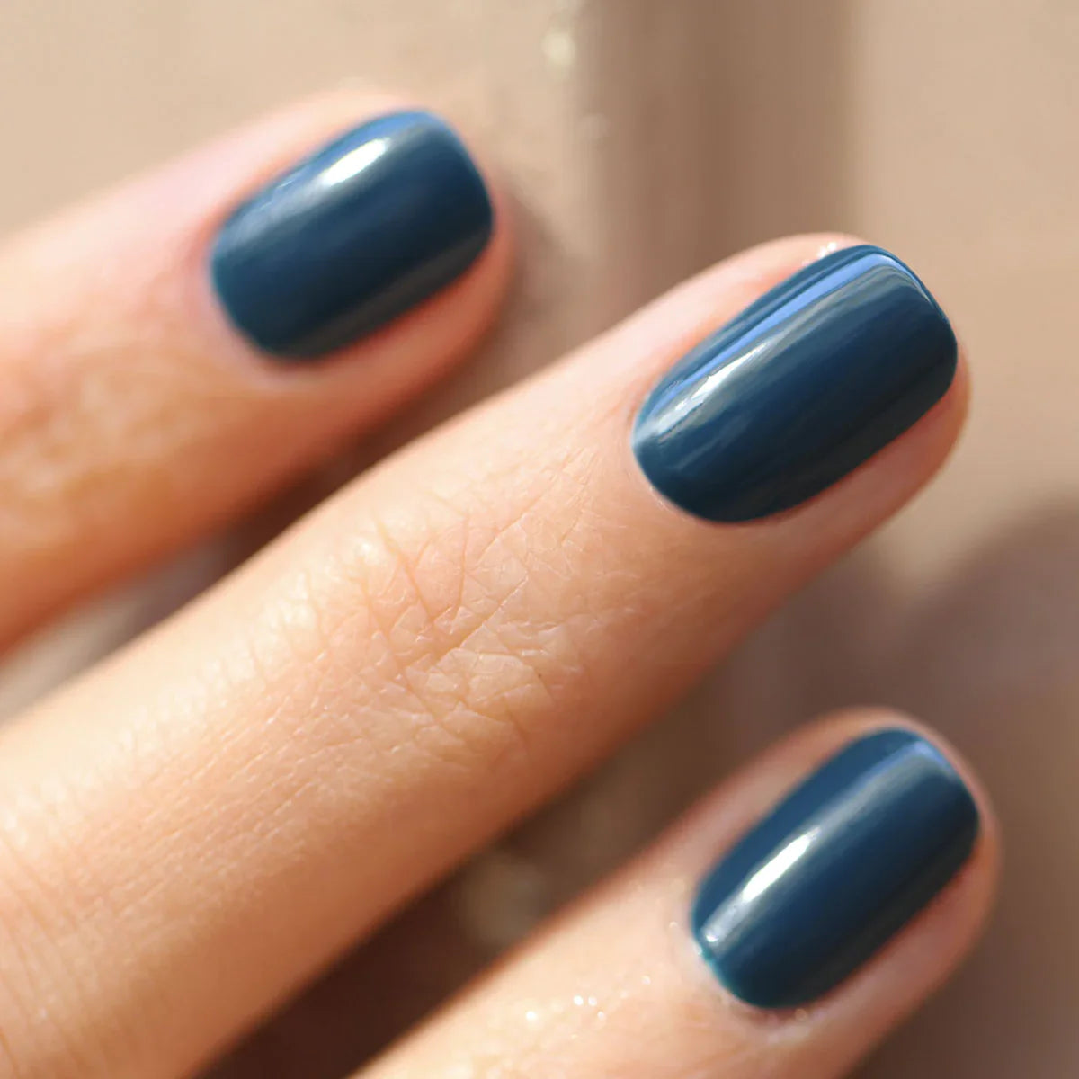 Manucurist Esmalte Green DARK CLOVER